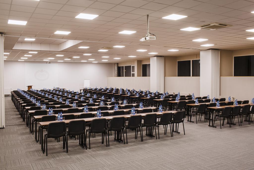 Falenty Biznes I Wypoczynek Raszyn Exteriér fotografie
